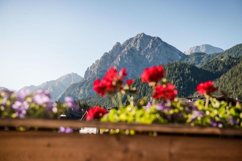 Kristallhotel Corona-Krone San Vigilio Di Marebbe Dış mekan fotoğraf