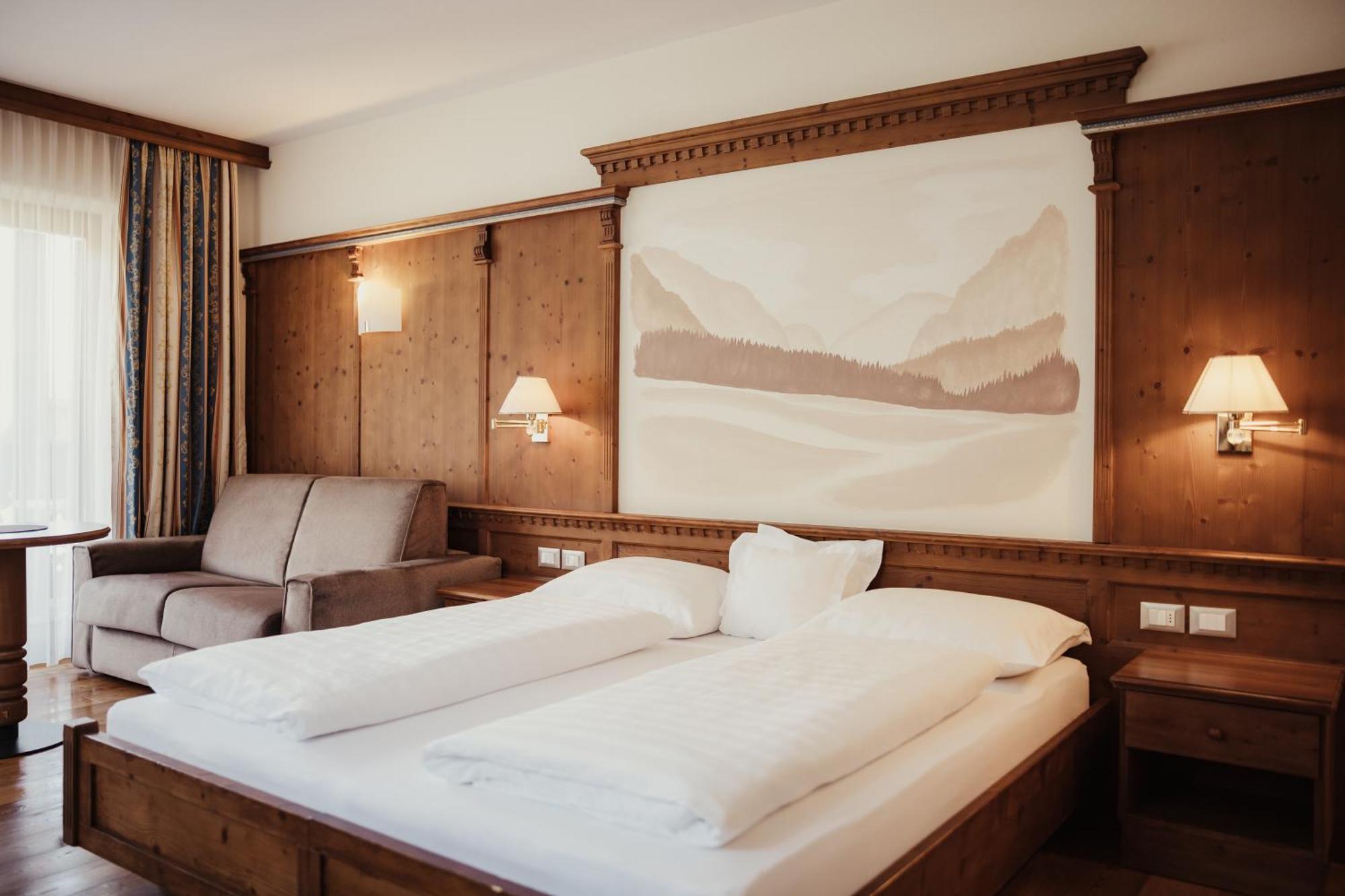 Kristallhotel Corona-Krone San Vigilio Di Marebbe Dış mekan fotoğraf